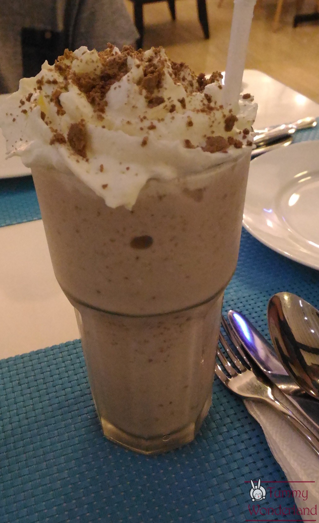 Lalaland_chocnutmilkshake