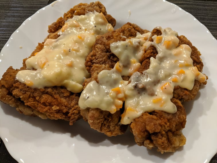 CRISPY CHICKEN FILLET WITH WHITE SAUCE